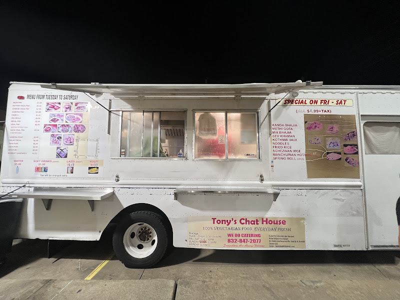 Tony's Chat House (Food Truck) 2