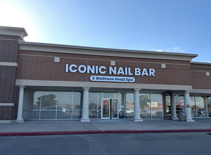 Iconic Nail Bar & Head Spa 3