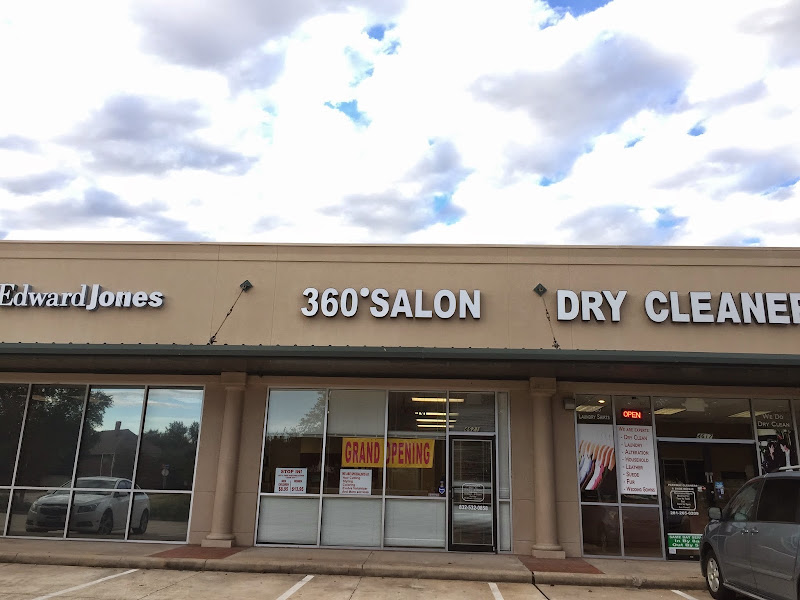 360 Degree Salon 2
