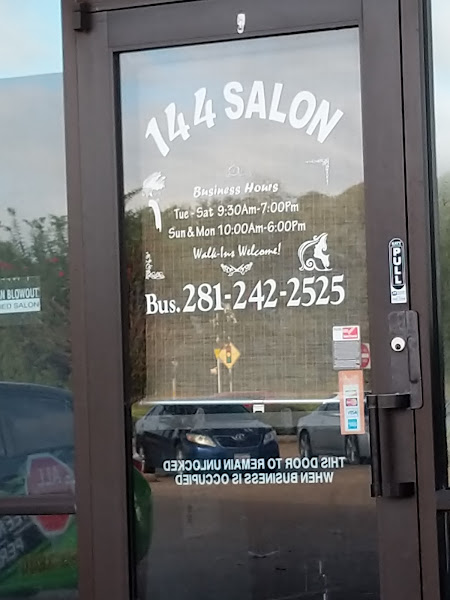 144 Salon 4