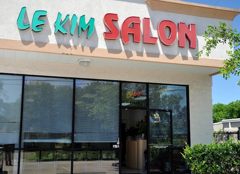 Le Kim Salon 2