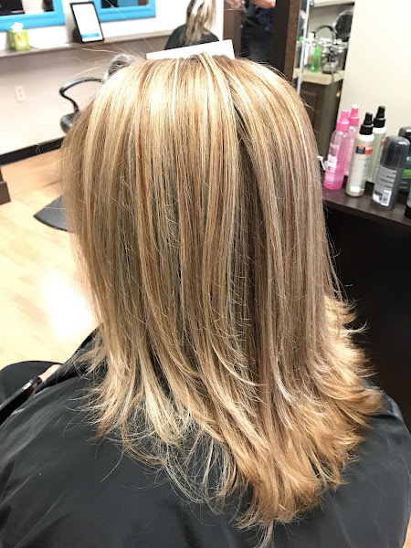 Eduard Jorj Salon
