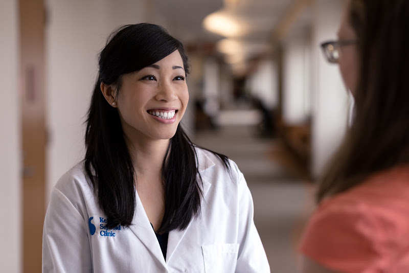 Chi Tran, MD, FAAD 4