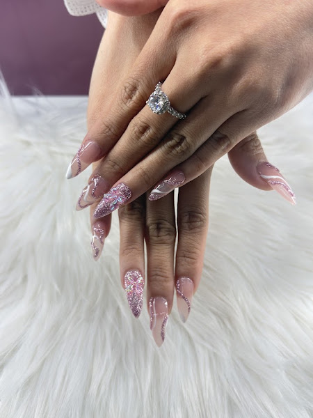 ES Nails & Spa 4