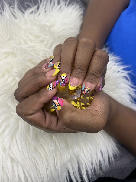 Luxe Nail Bar 5