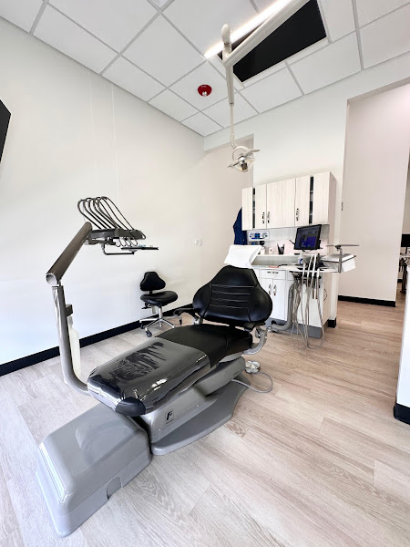 FLOSS Dental Sugar Land 4