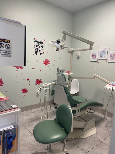 Hometown Dental of Sugar Land 2