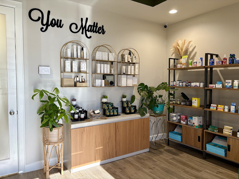 Sugarland Pharmacy & Wellness 3