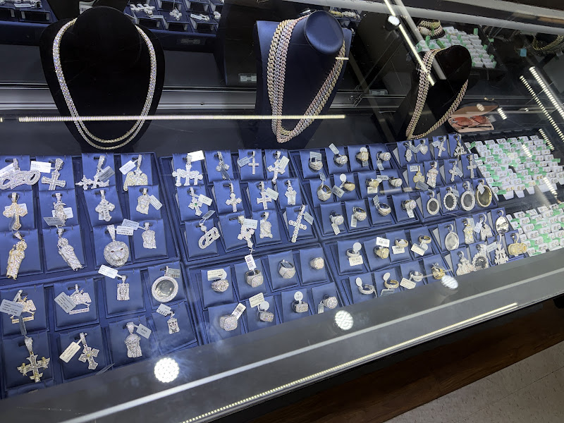 Ryan Jewelers 3