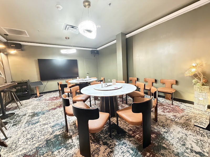 AMA Kitchen | Houston's Innovated Food Hall with Ghost Kitchens