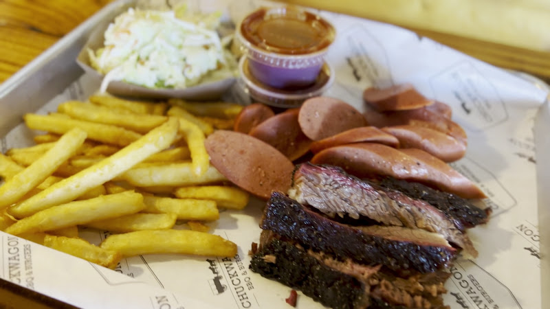 Chuckwagon BBQ & Burgers 2
