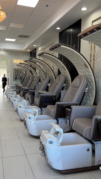 Donella Nails & Spa 2