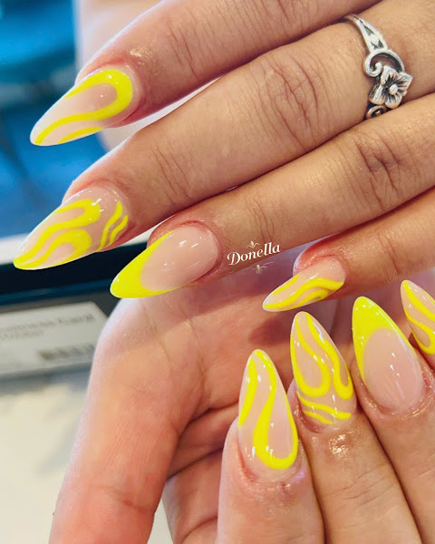 Donella Nails & Spa 3