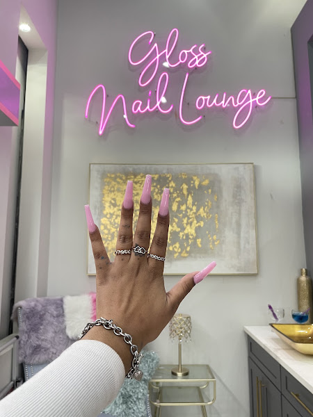 Gloss Nail Lounge 3