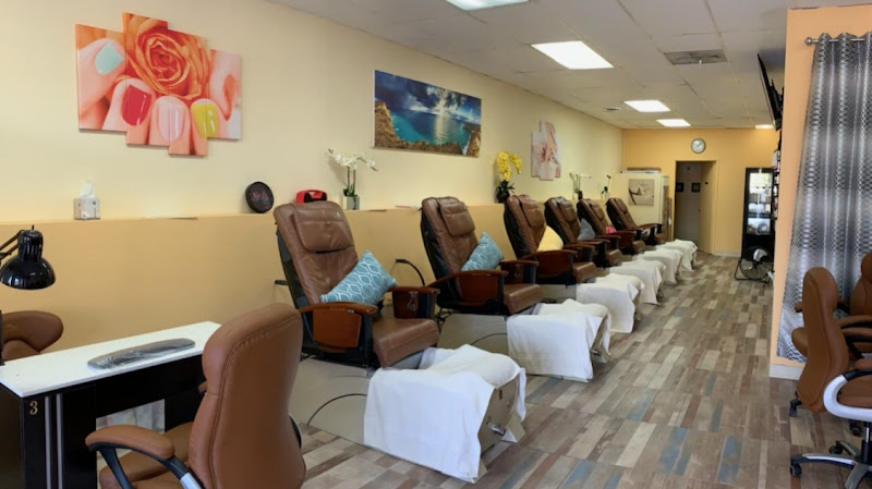 UME Nail Lounge