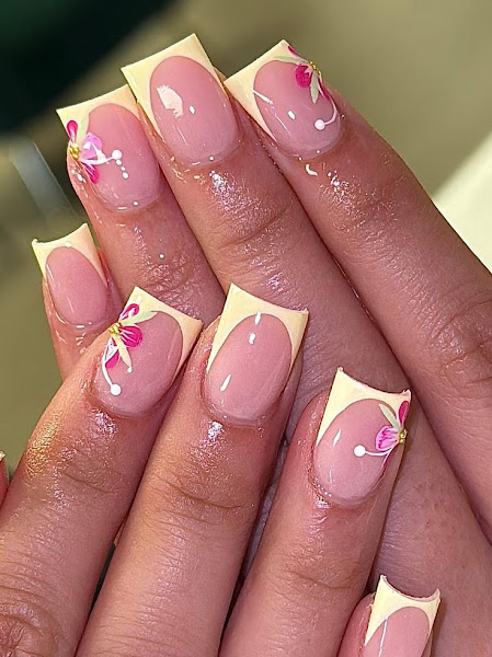 Lee Nails 4