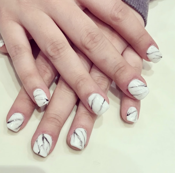 Lakehouse Nails & Spa 5