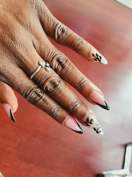 Memory Nails & Spa 1