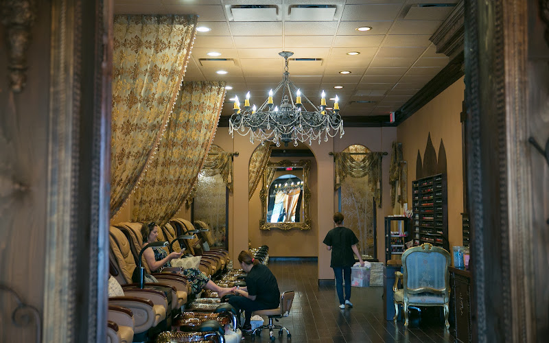 DaVinci Nails & Spa 1