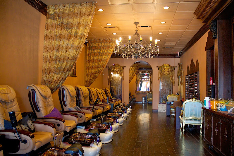DaVinci Nails & Spa 3