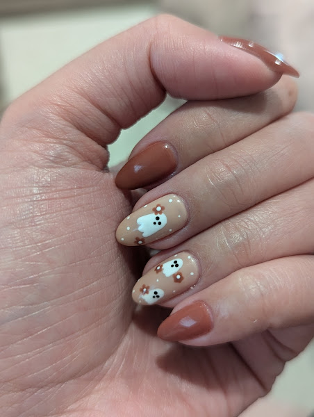 The Nail Lounge and Spa 3