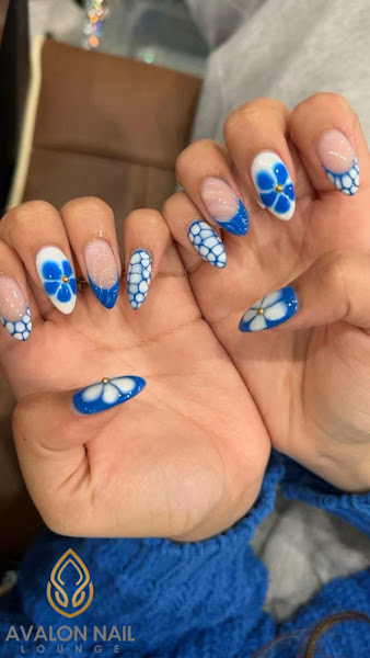 Avalon Nail Lounge
