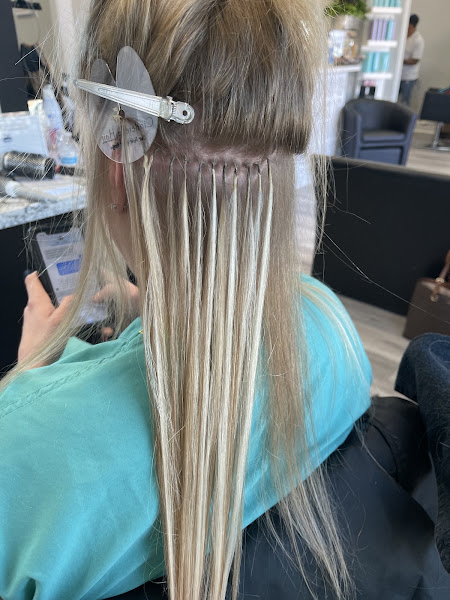 Salon Victoria Makeup And Hair Lounge 4