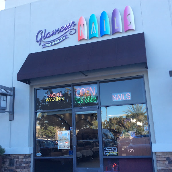 Glamour Nails 1