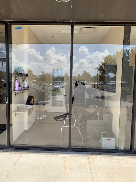 Phenix Salon Suites of Katy 4