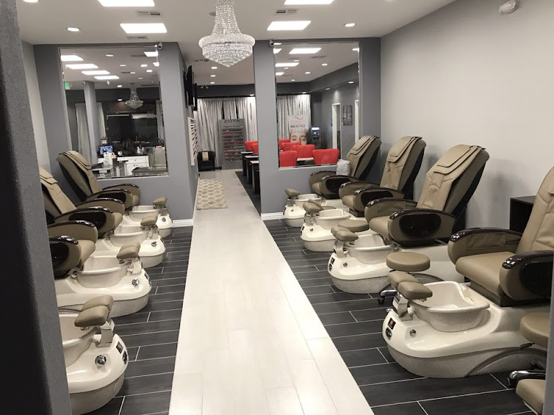 Chroma Nails Lounge and Spa San Diego 1
