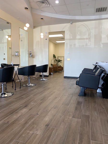 Akalonnie Salon 3