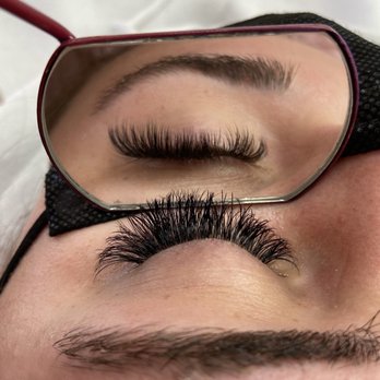 LashBar Scripps Ranch | San Diego Eyelash Extensions, Lash Lift, Brow Lamination, Threading, & Waxing 2