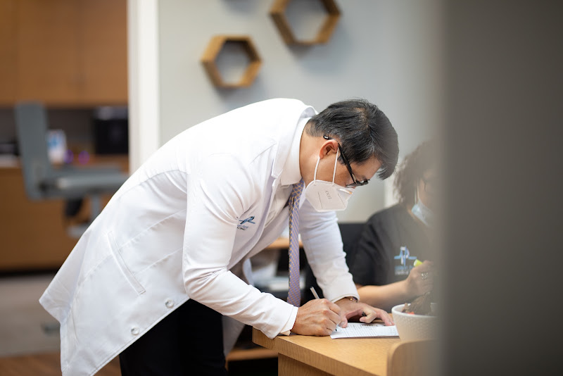 Dr. Quyen Trinh, DO 4