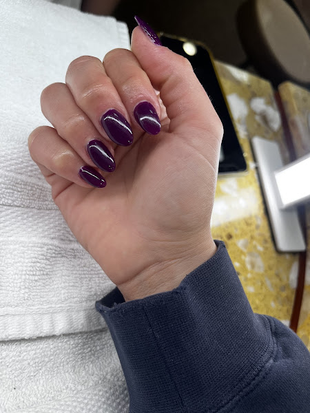 Signature Nails 1
