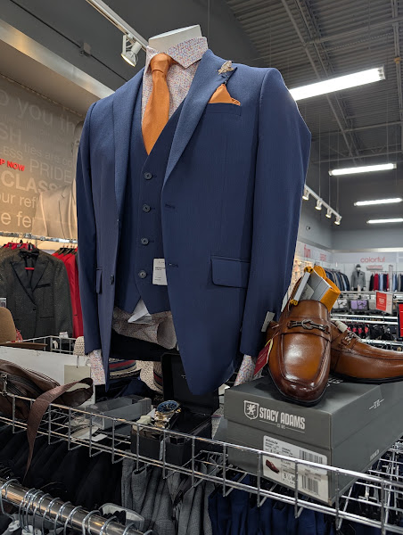 K&G Fashion Superstore 3