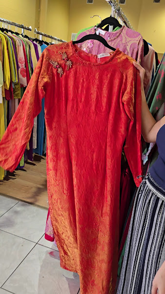 Áo Dài AMVI - Vietnamese Ao dai Boutique 4