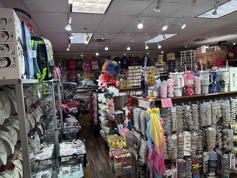 2 Me Accessories & More 2