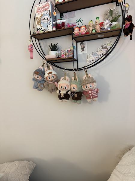 2 Me Accessories & More 4