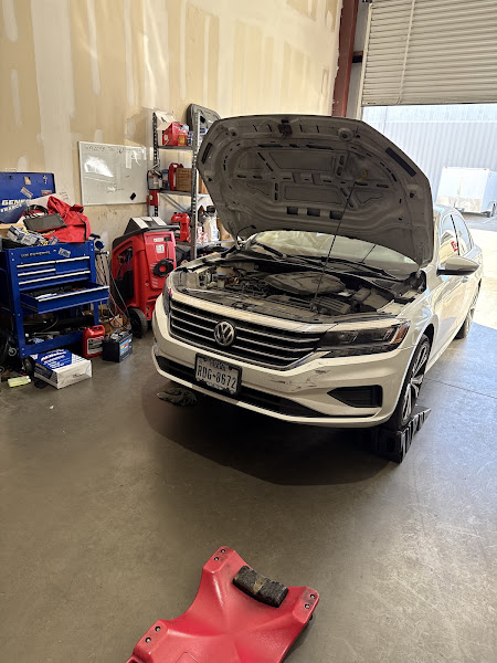 L & V Auto Service 3