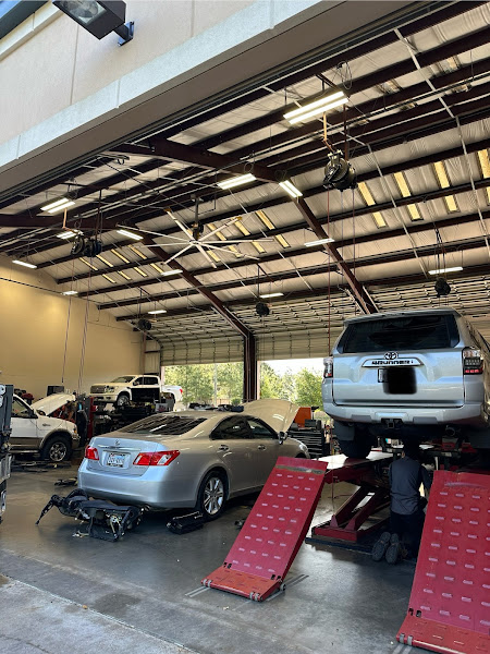 Dillon's Automotive 5