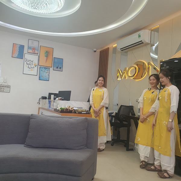 MOON SPA 2