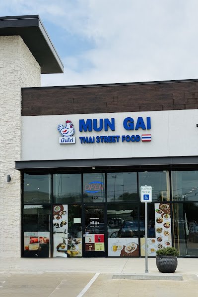 Mun Gai Thai Street Food 4