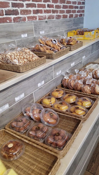 Mozart Bakery & Cafe 3
