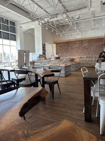 Mozart Bakery & Cafe 4