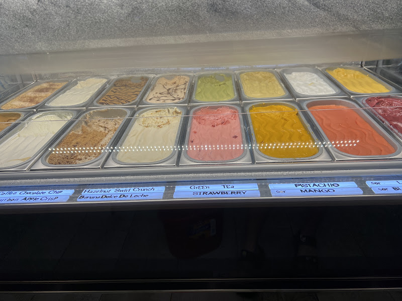 Gelato & bubble tea 2