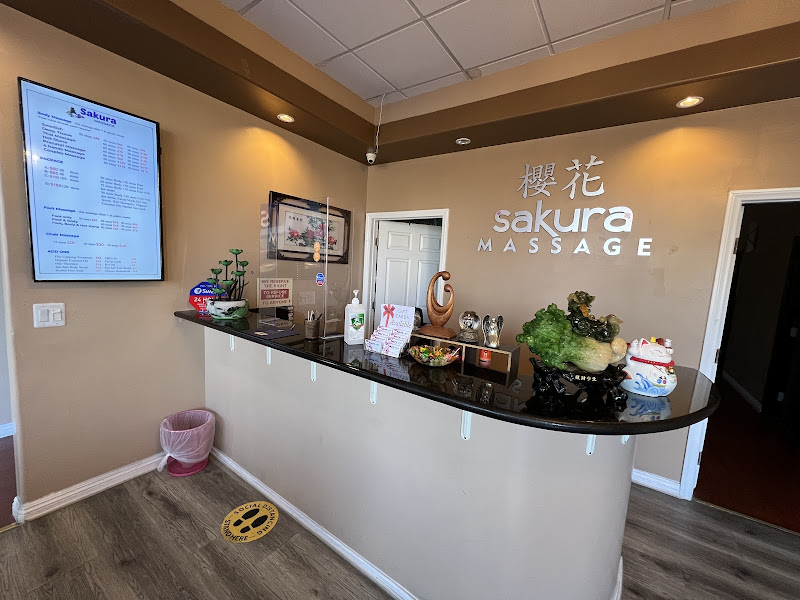 Sakura Massage 1