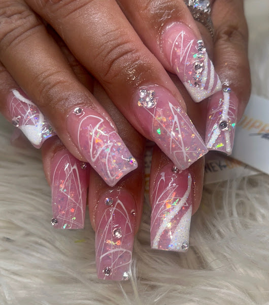 Honey Dipp Nails Salon 4