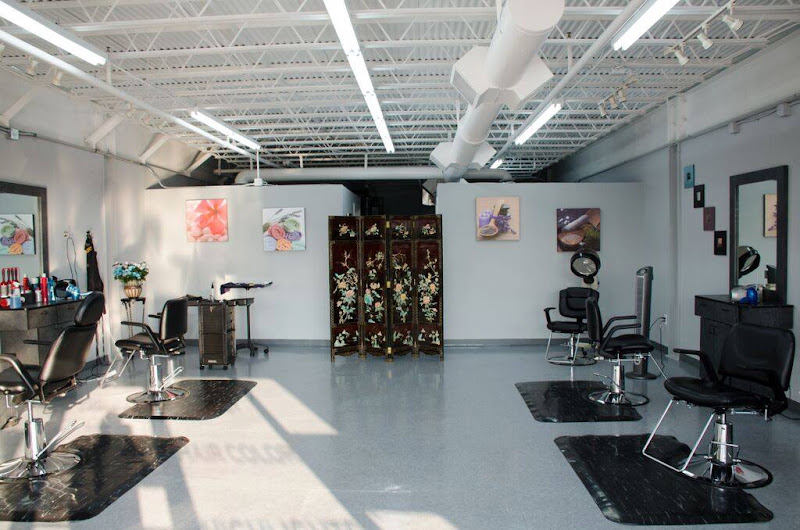 Blossom Salon 3