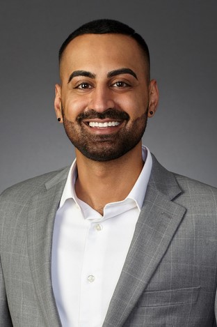 Farmers Insurance - Salman Manji 3