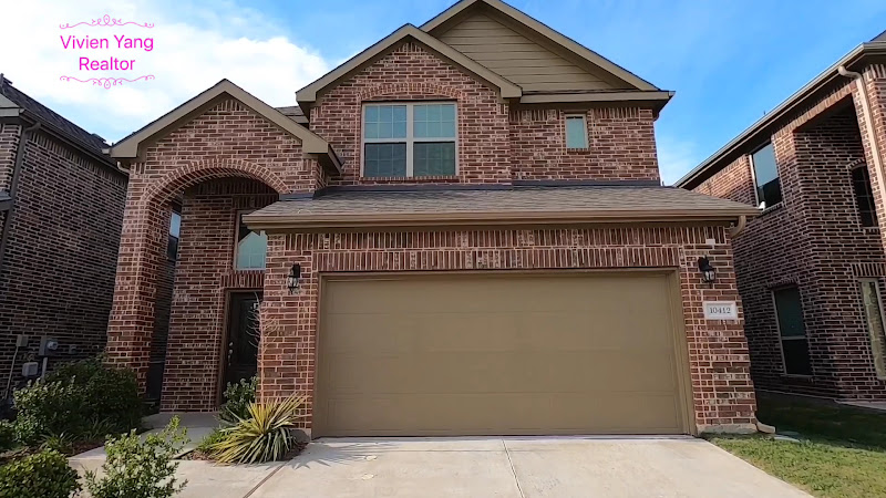 Vivien Yang Realtor, Coldwell Banker Realty 3